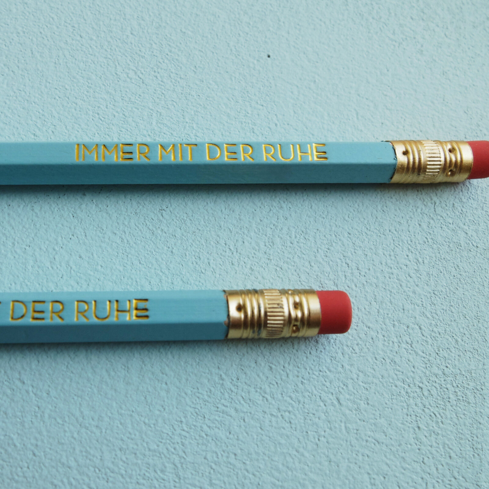 Crayon à mine dorée, bleu ciel « Tranquille »