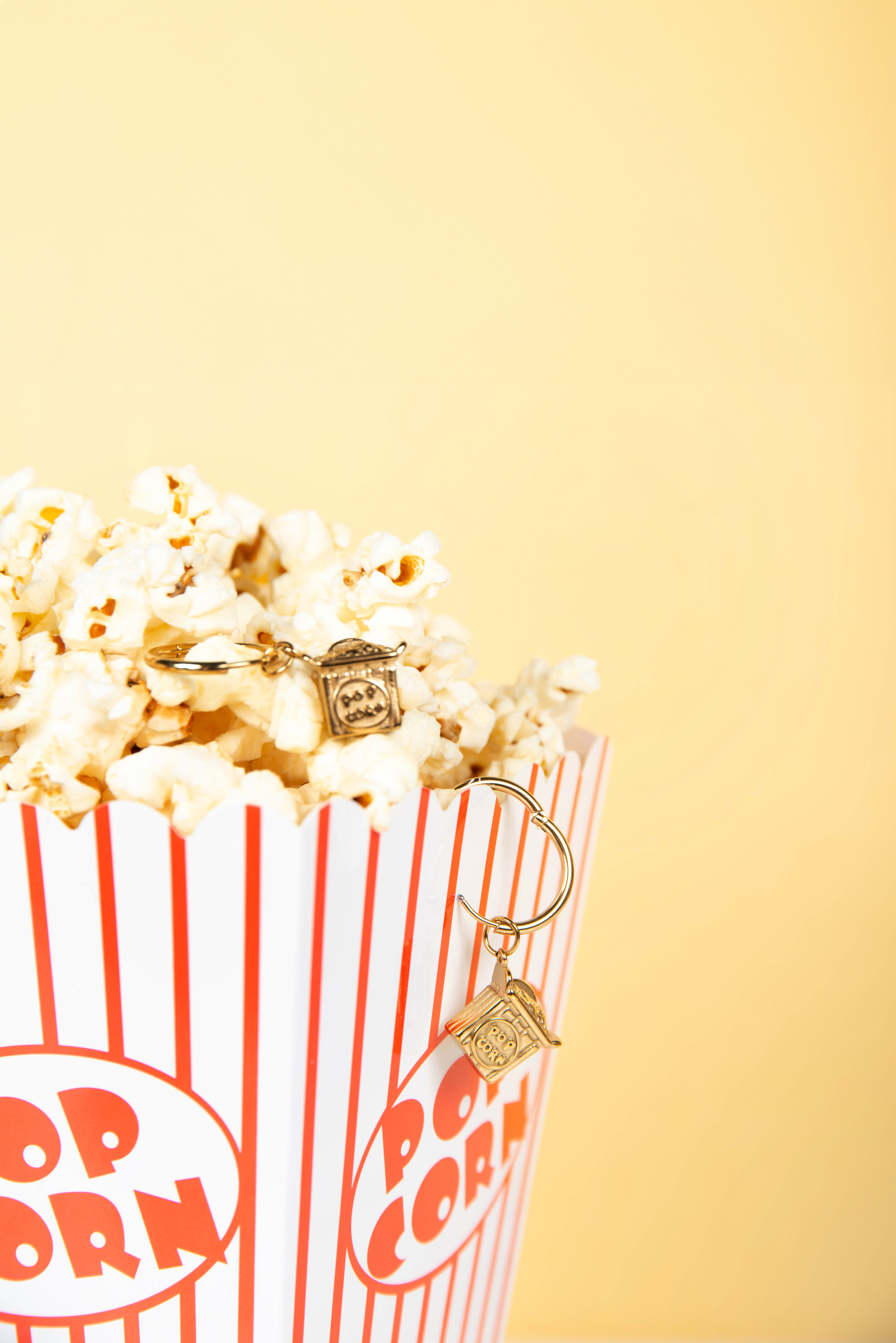 Créoles en acier inoxydable avec charms pop corn