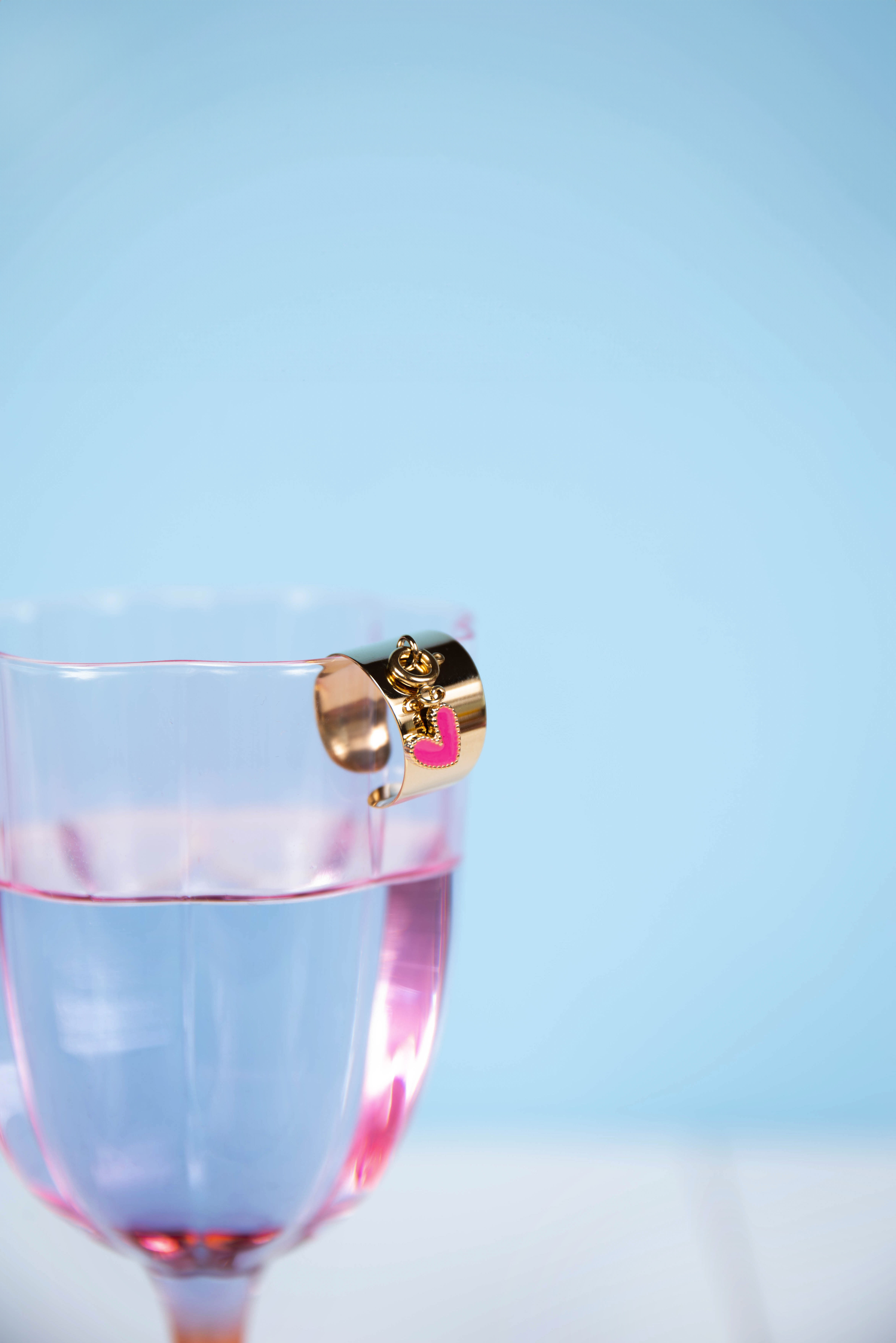 Bague ajustable en acier inoxydable avec charm coeur