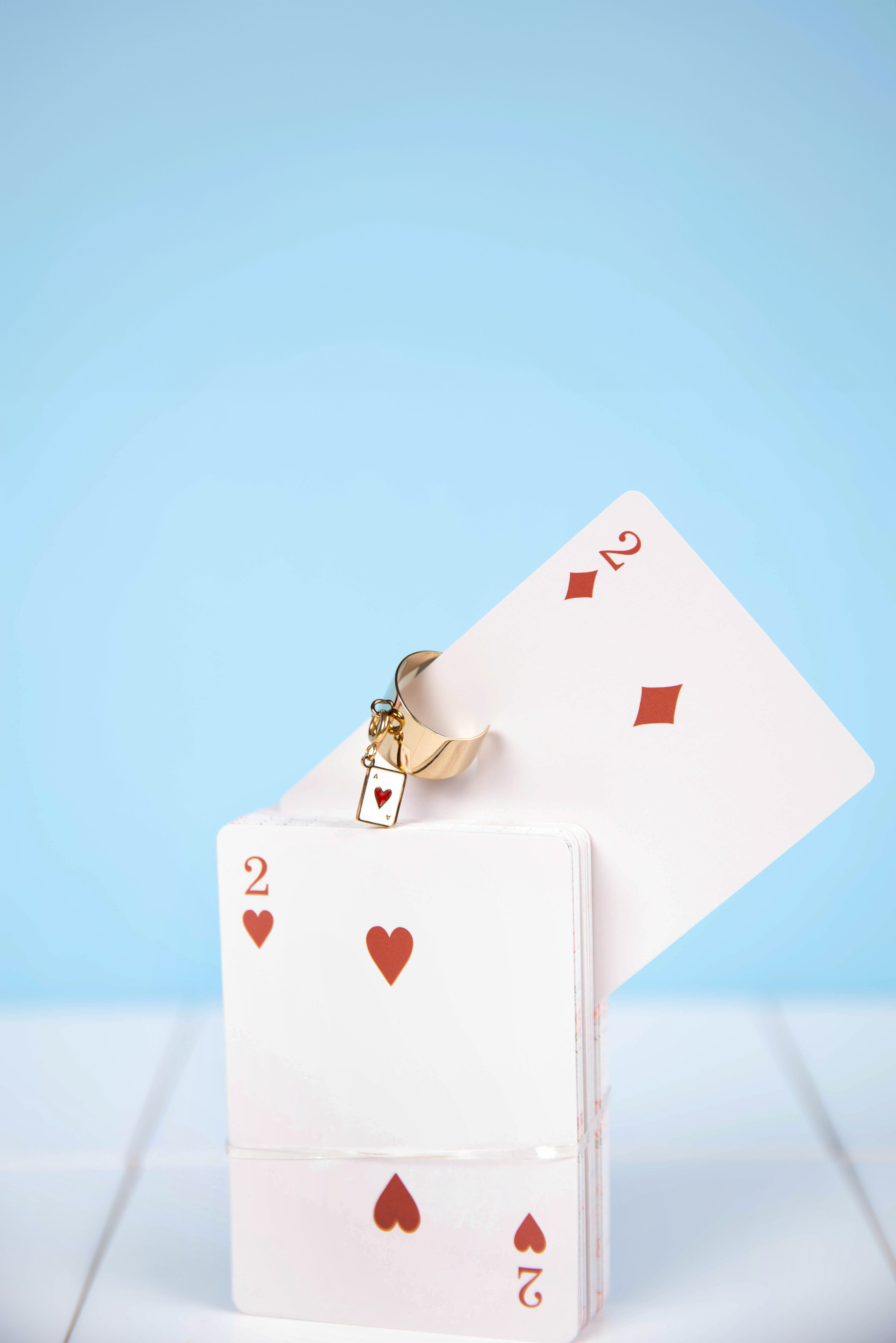 Bague ajustable en acier inoxydable avec charm as de coeur