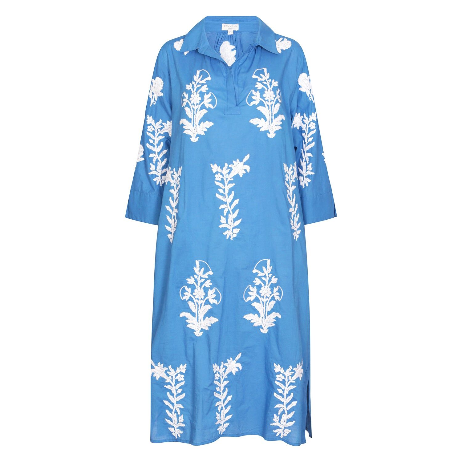 Robe longue de touriste bleue en coton brodé blanc