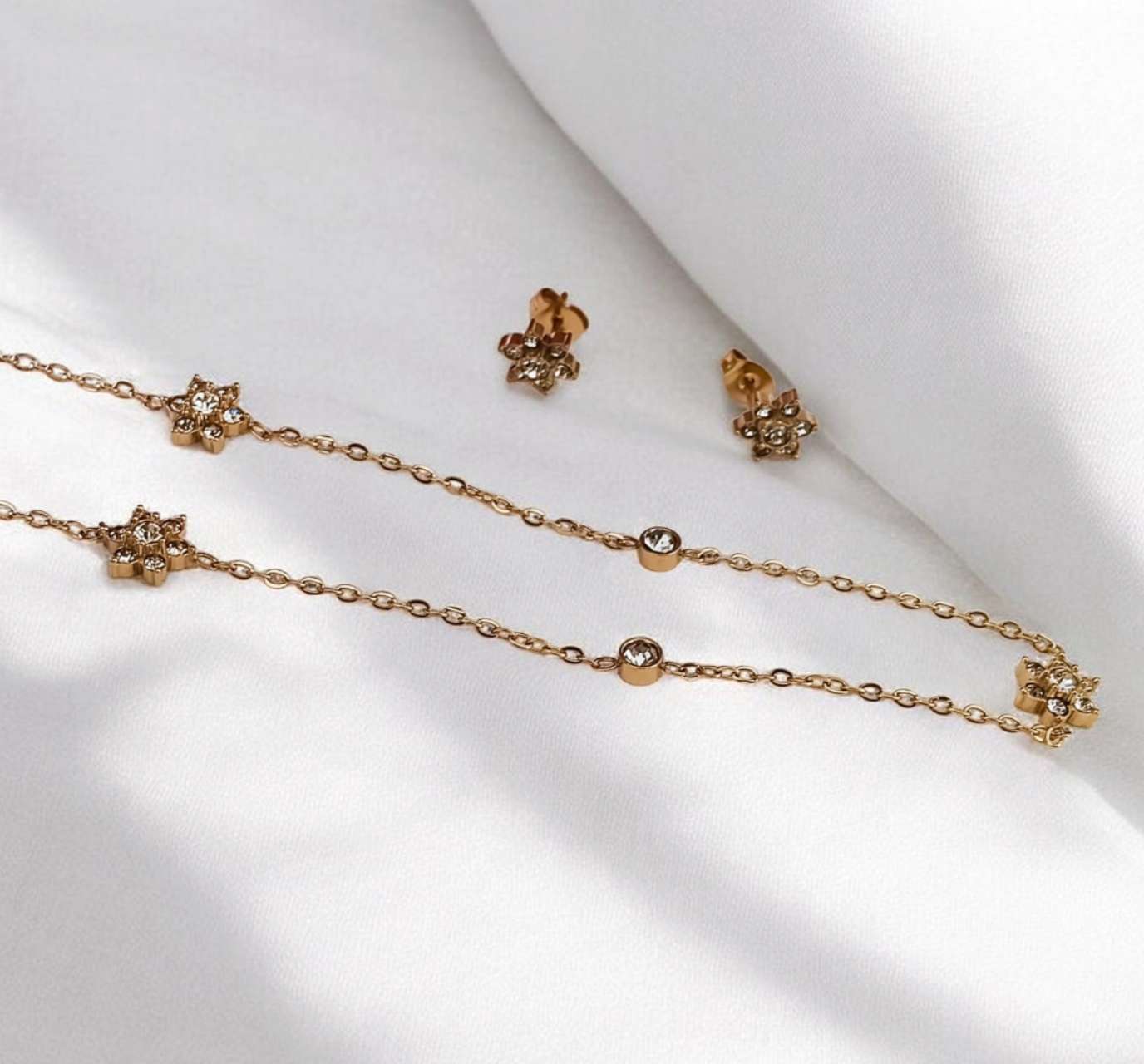 Florales Schmuckset mit Halskette und Ohrringen, Zirkonia, 18 Karat vergoldetem Edelstahl, PVD-wasserfest, anlaufgeschützt