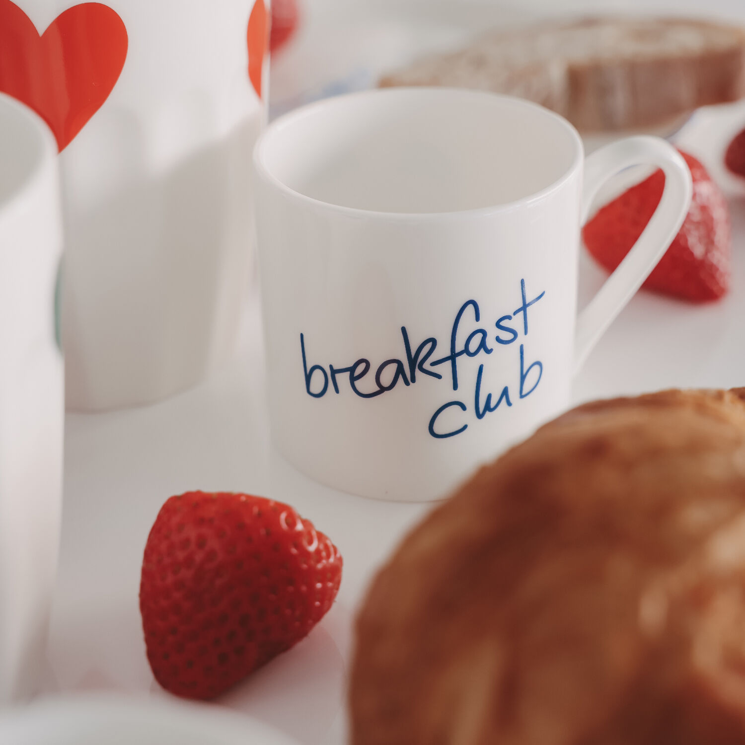 Small dark blue Breakfast Club mug (PU = 4 pcs.) ) 