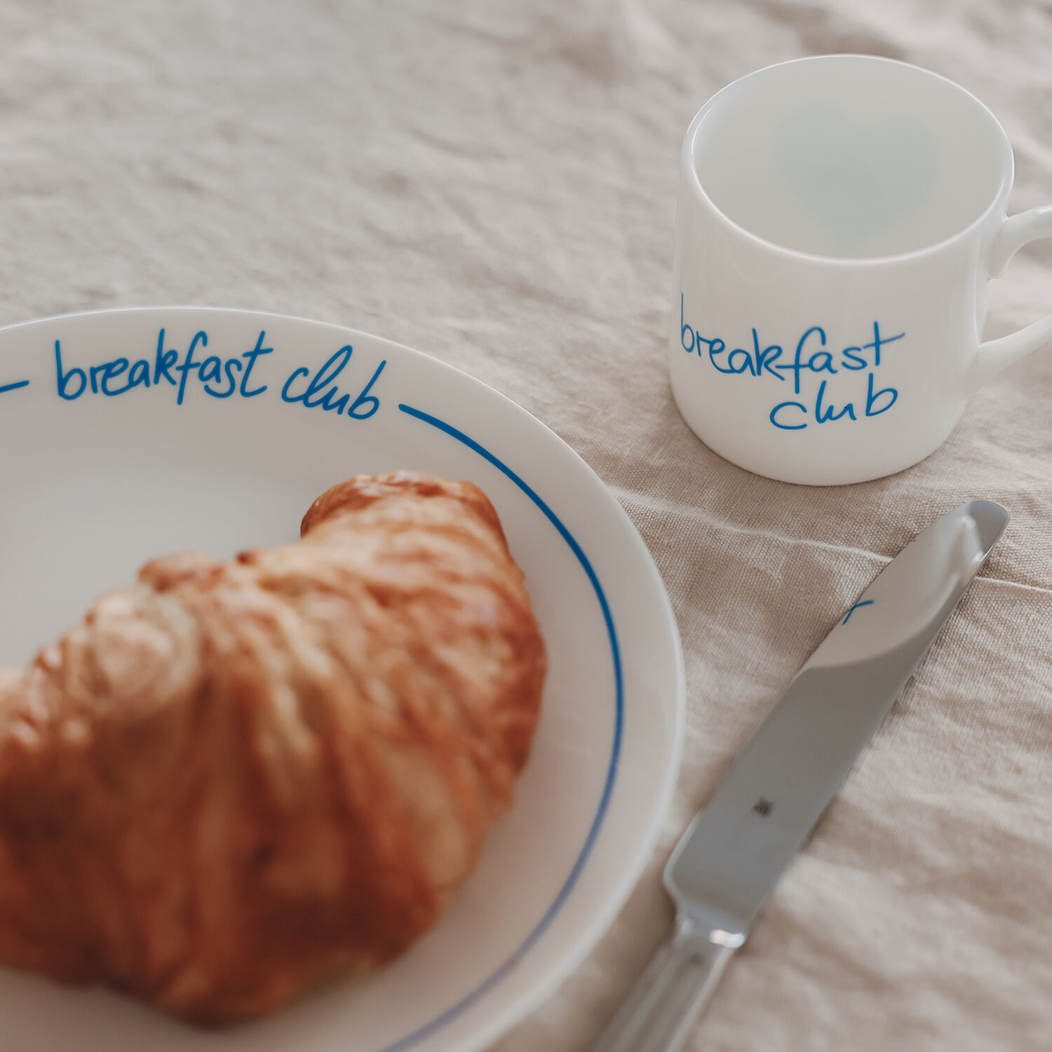 Small light blue Breakfast Club mug (PU = 4 pcs.) ) 