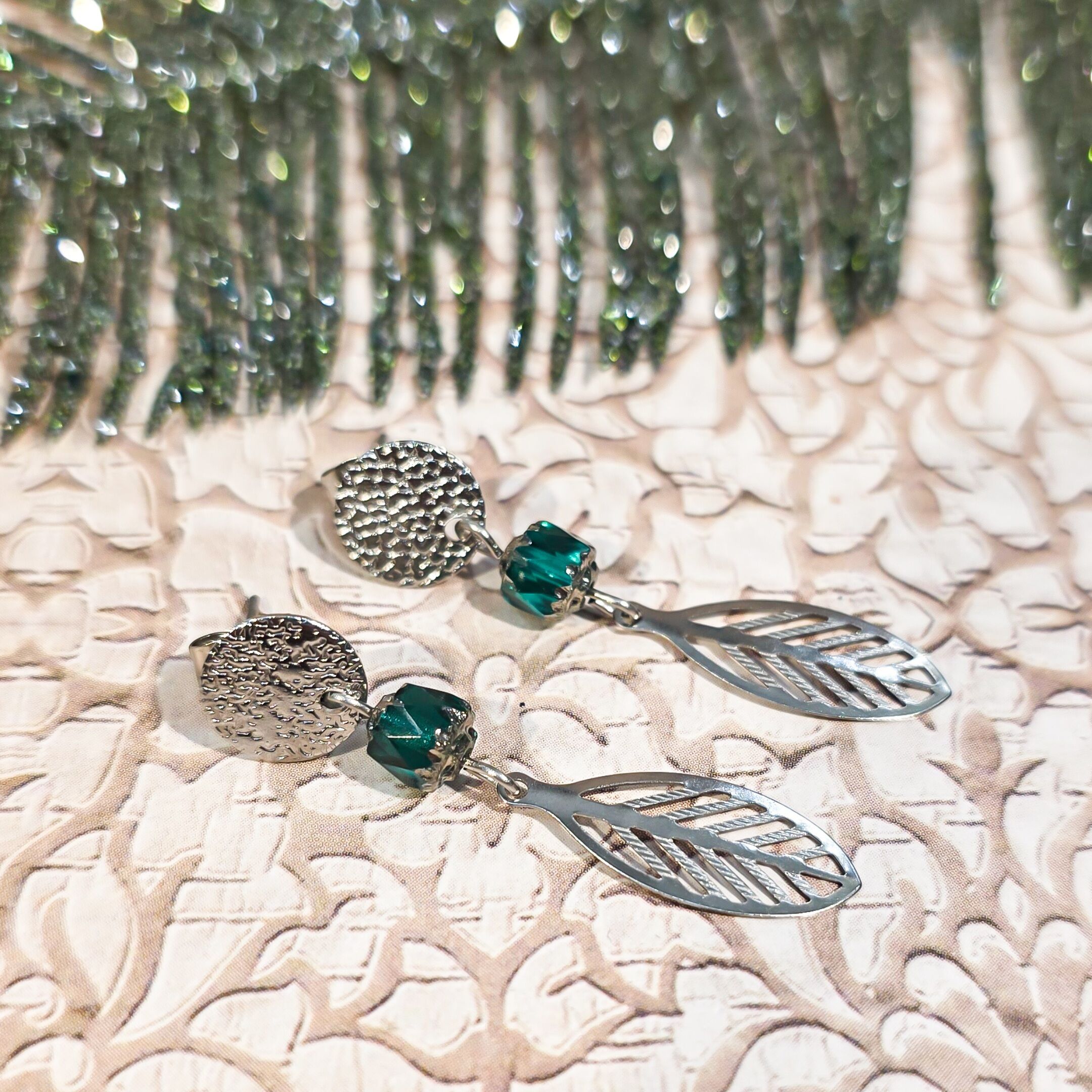 Leaf earrings, pearl clasps, stud jewelry, stainless steel, Mother's Day gift for Mom, Christmas gift for Teacher