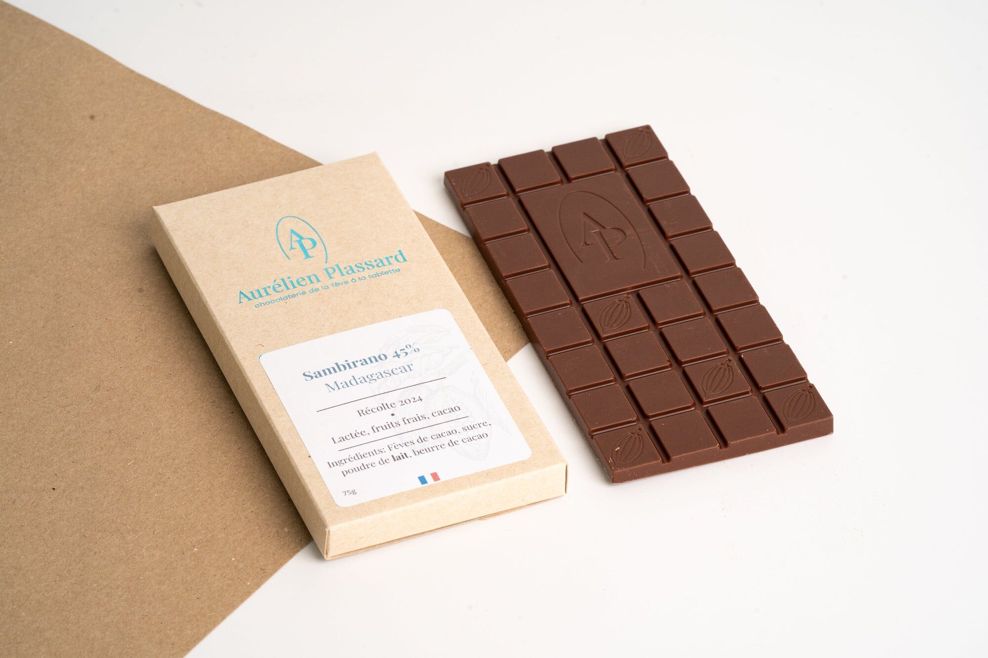 SAMBIRANO milk chocolate bar 45% cocoa – Madagascar