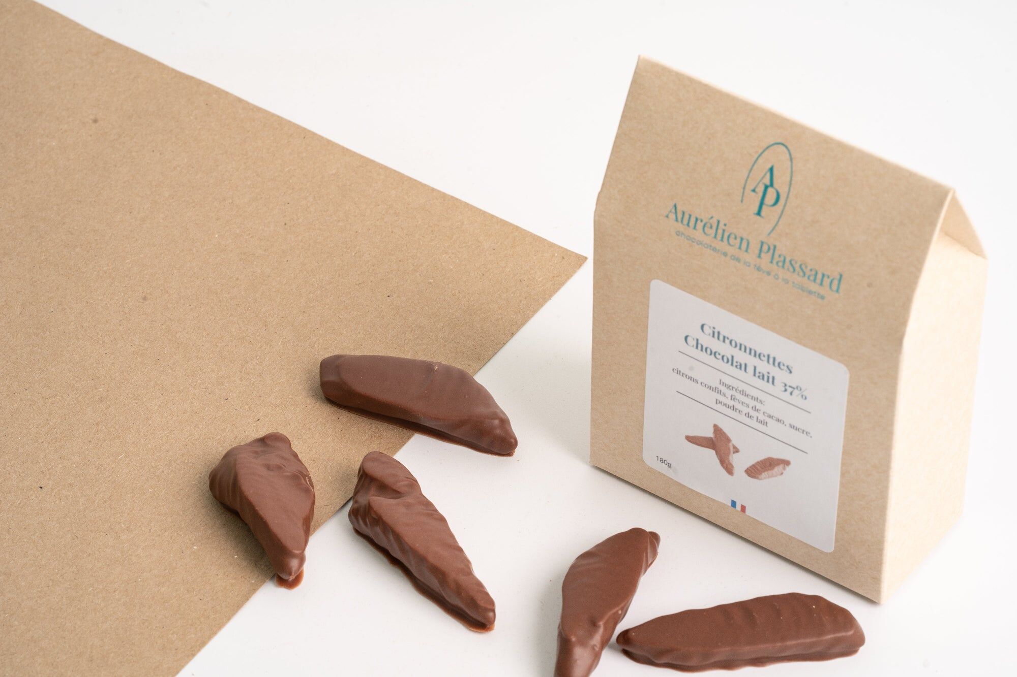 Milk chocolate lemonettes, 37% cocoa