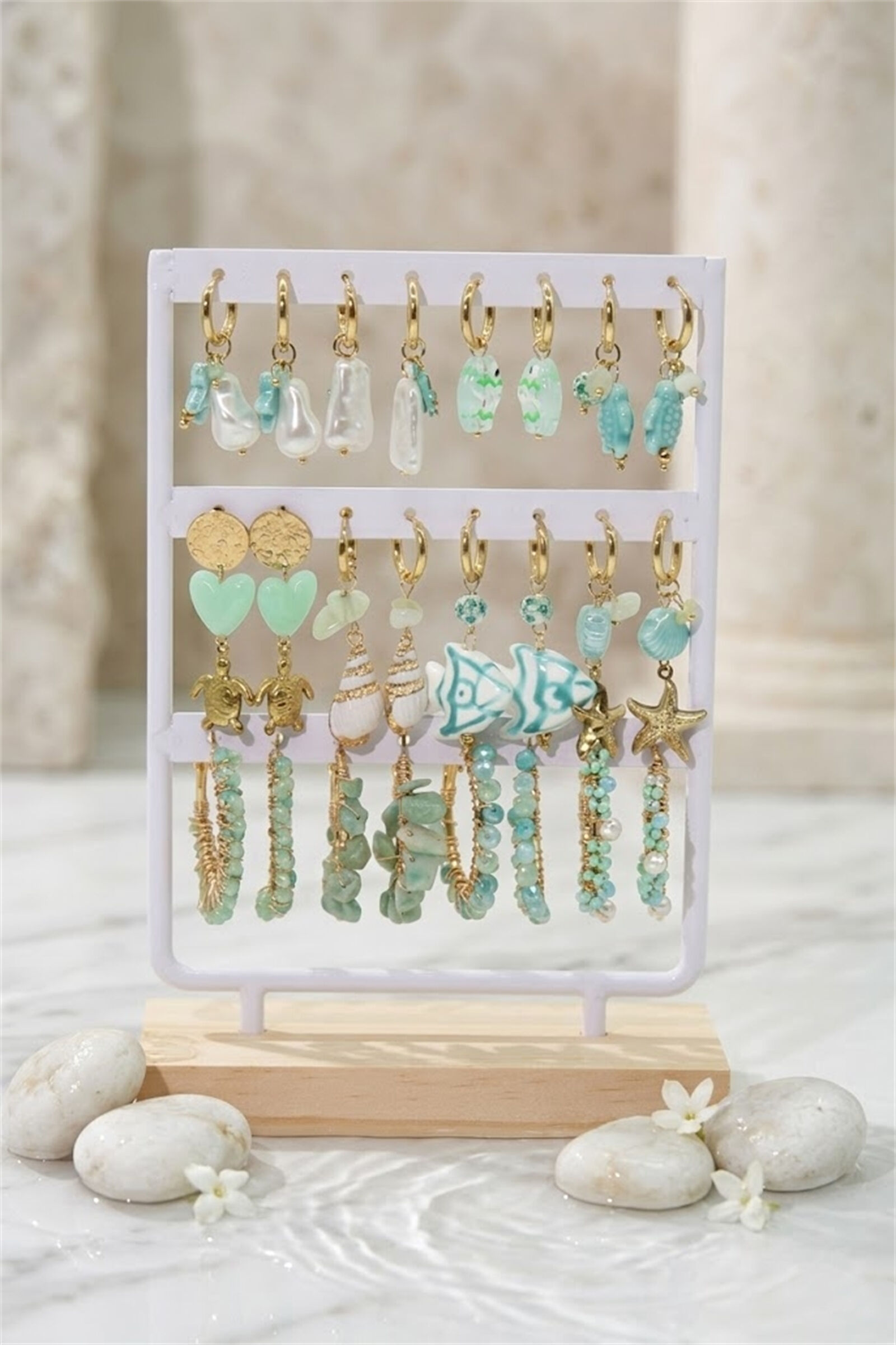 Set mit 12 Ohrringen aus Edelstahl im maritimen Stil – verschiedene Designs & kostenloser Präsentationsständer