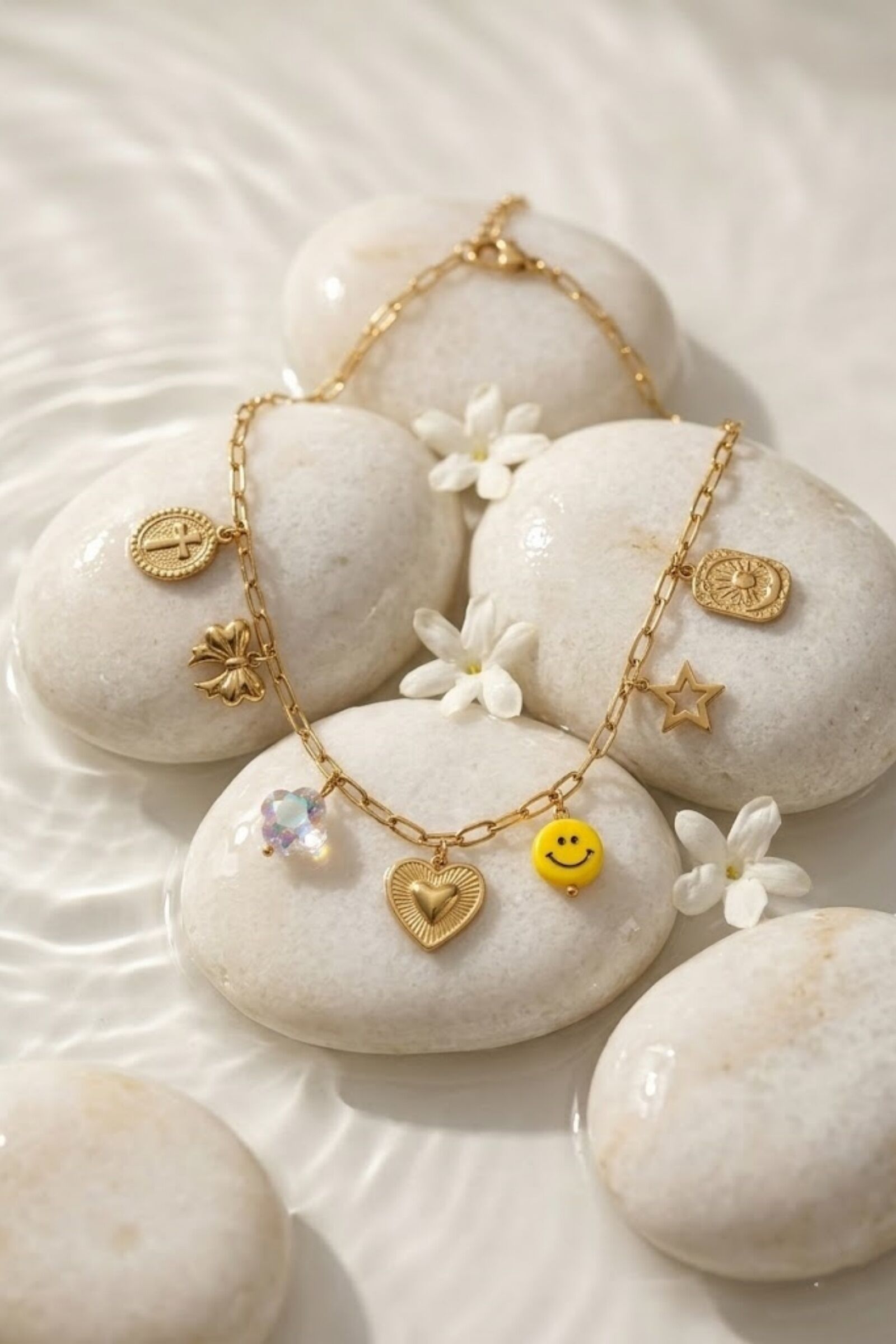 Trendige goldene Herzkette – Smile-Charms & Bohemian-Chic-Charms für Damen