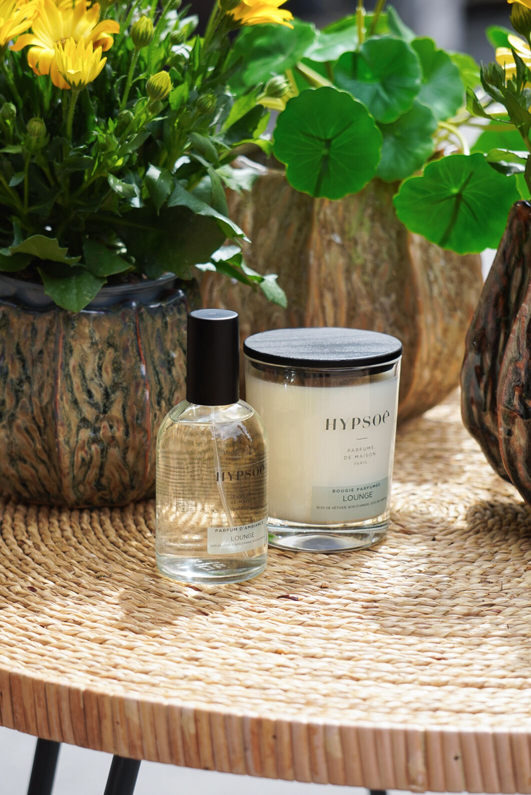 NEW: NATURAL CANDLE LOUNGE scent GLASS AND BLACK LID HYPSOE 190G