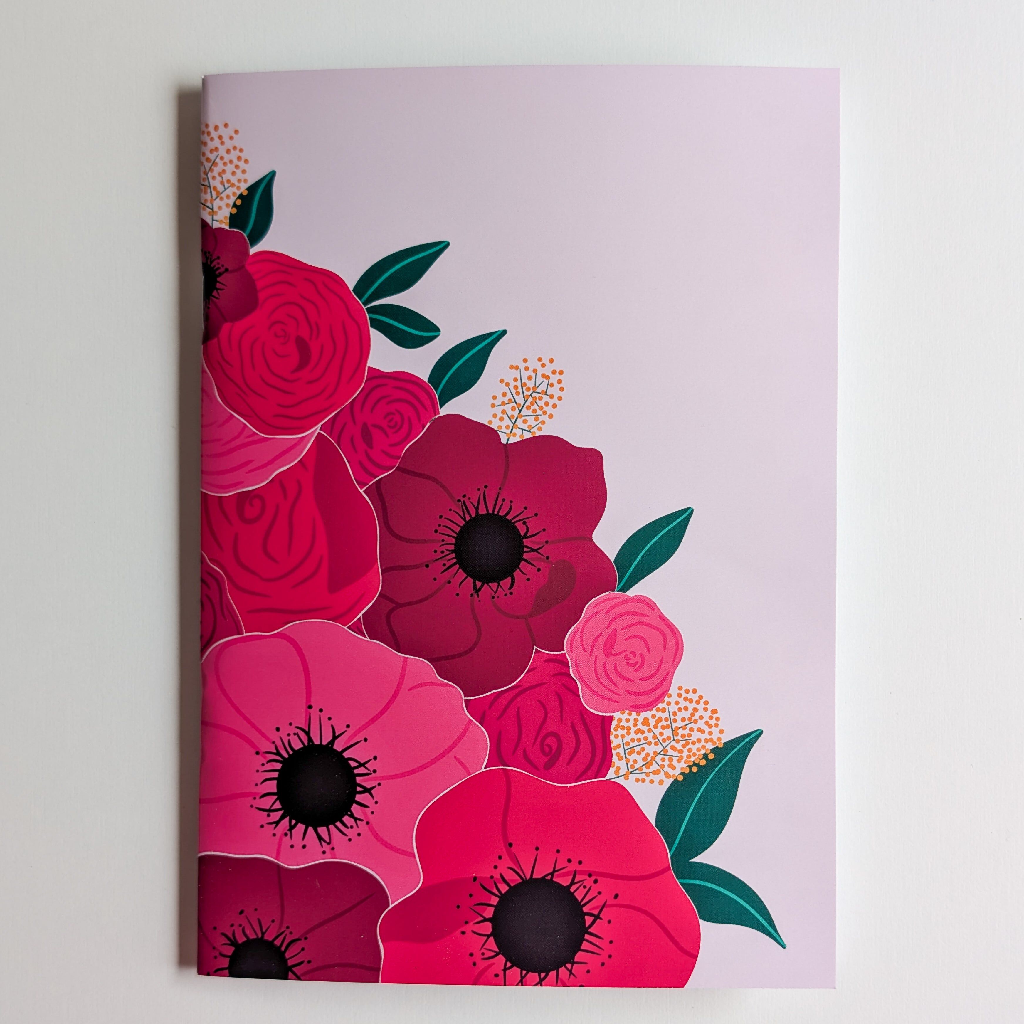 A5-Notizbuch – geheftete Bindung – Großer Strauß Anemonen und Rosen