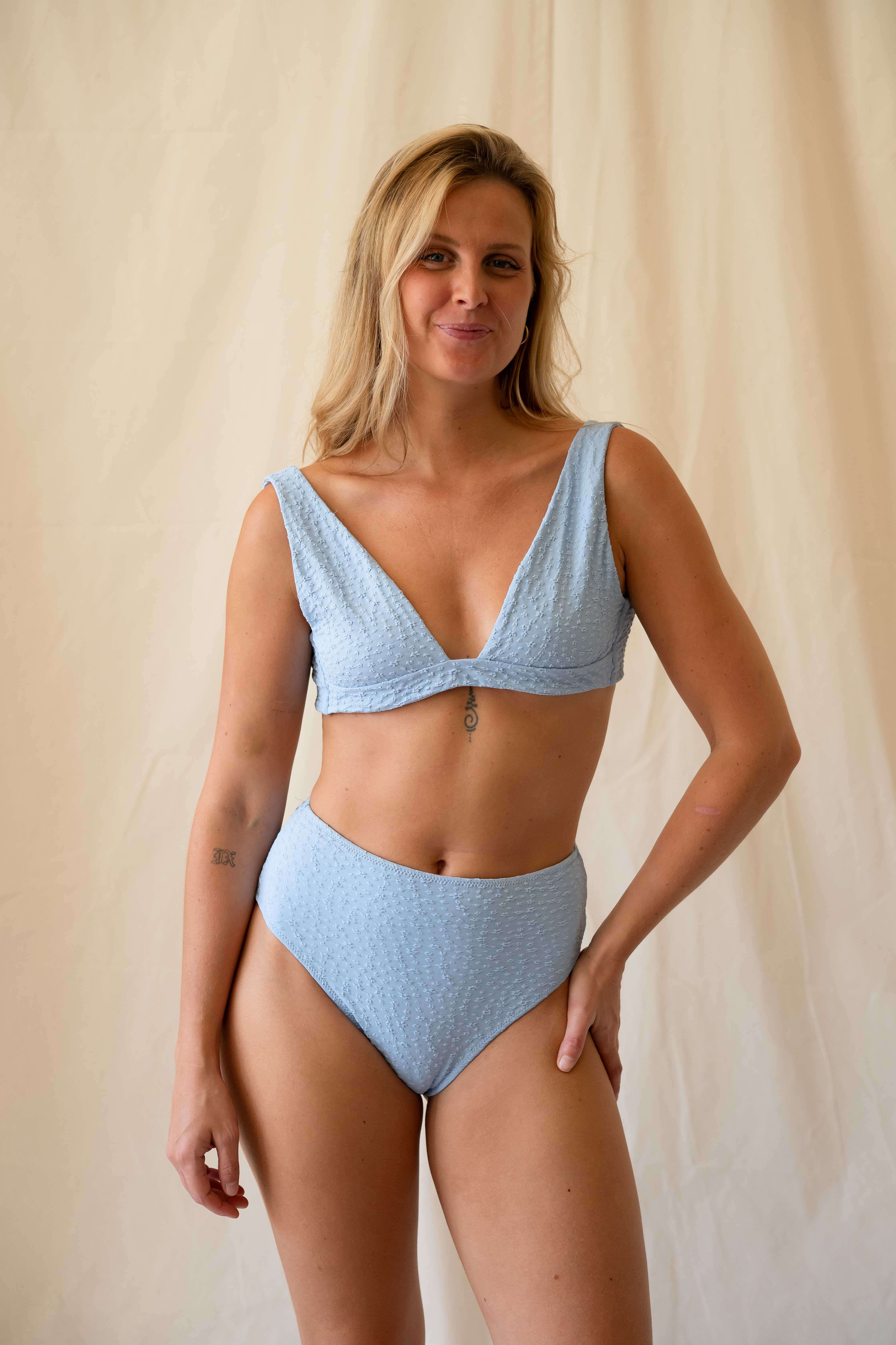 V-Neck Bikini Top Baby blue