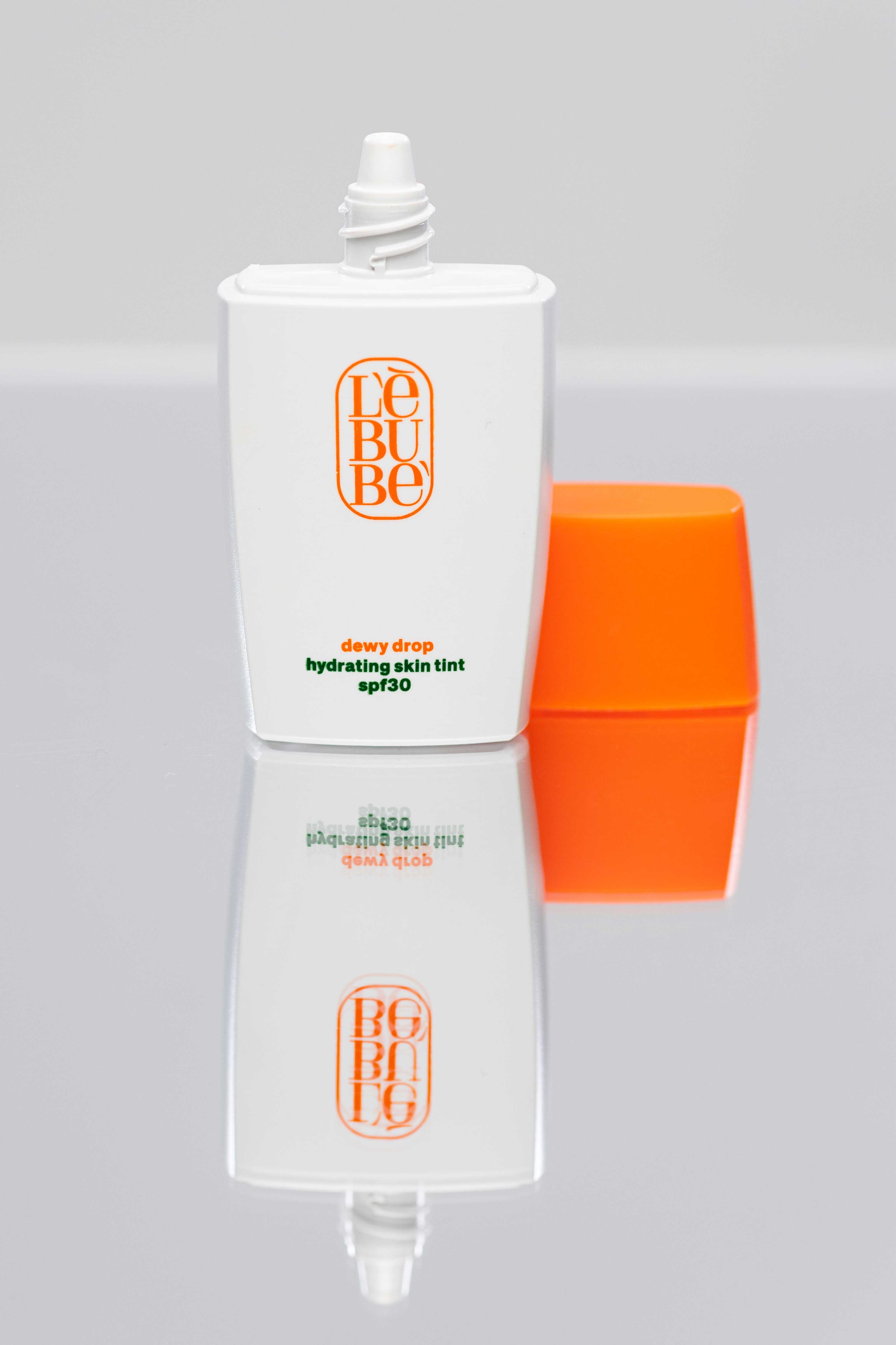 Dewy Drop Hydrating Skin Tint SPF30 / Hydrating skin tint with SPF30 (30 ml/1 oz) - Vegan, 90% natural, Halal-friendly certified, dermatologically tested, made in Italy, sustainable packaging from corn-derived bioplastic and recyclable