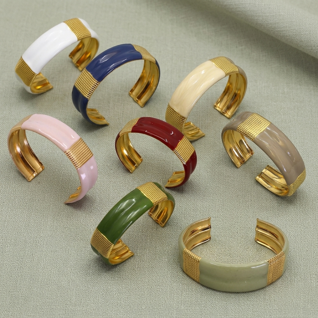 Elegantes, minimalistisches Armband aus emailliertem Stahl