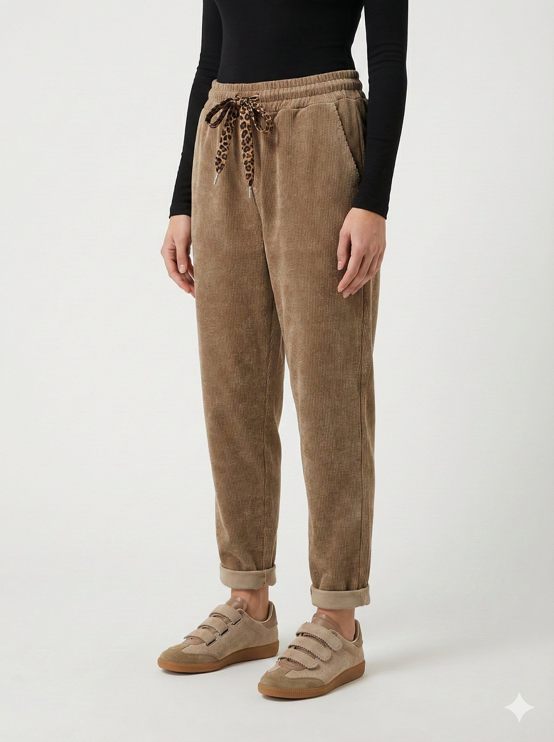 Velvet jogging suit with leopard print bow