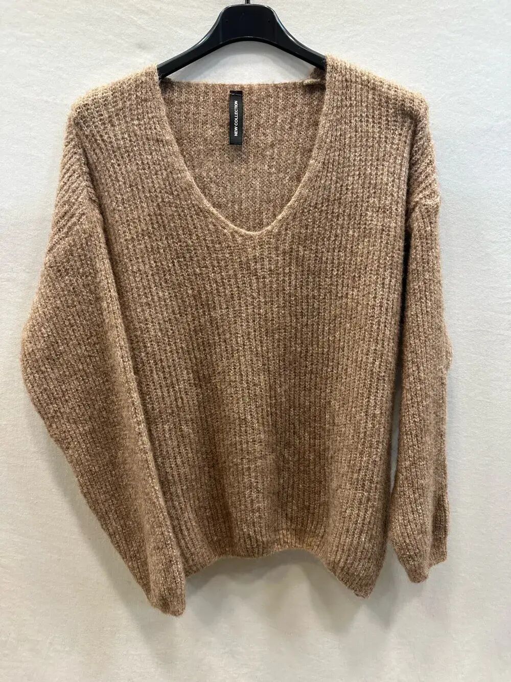 Alpaca V-neck ribbed knit sweater