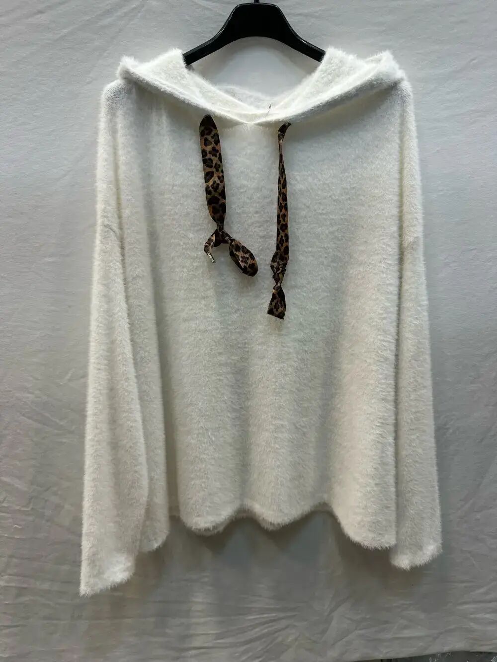 Knit and angora hoodie