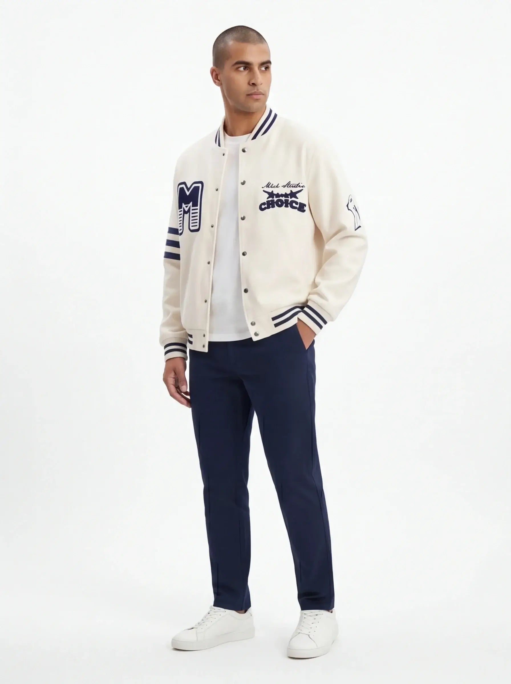 Aerodynamic Jacket – from Ultra-Soft Material for a Strong Presence