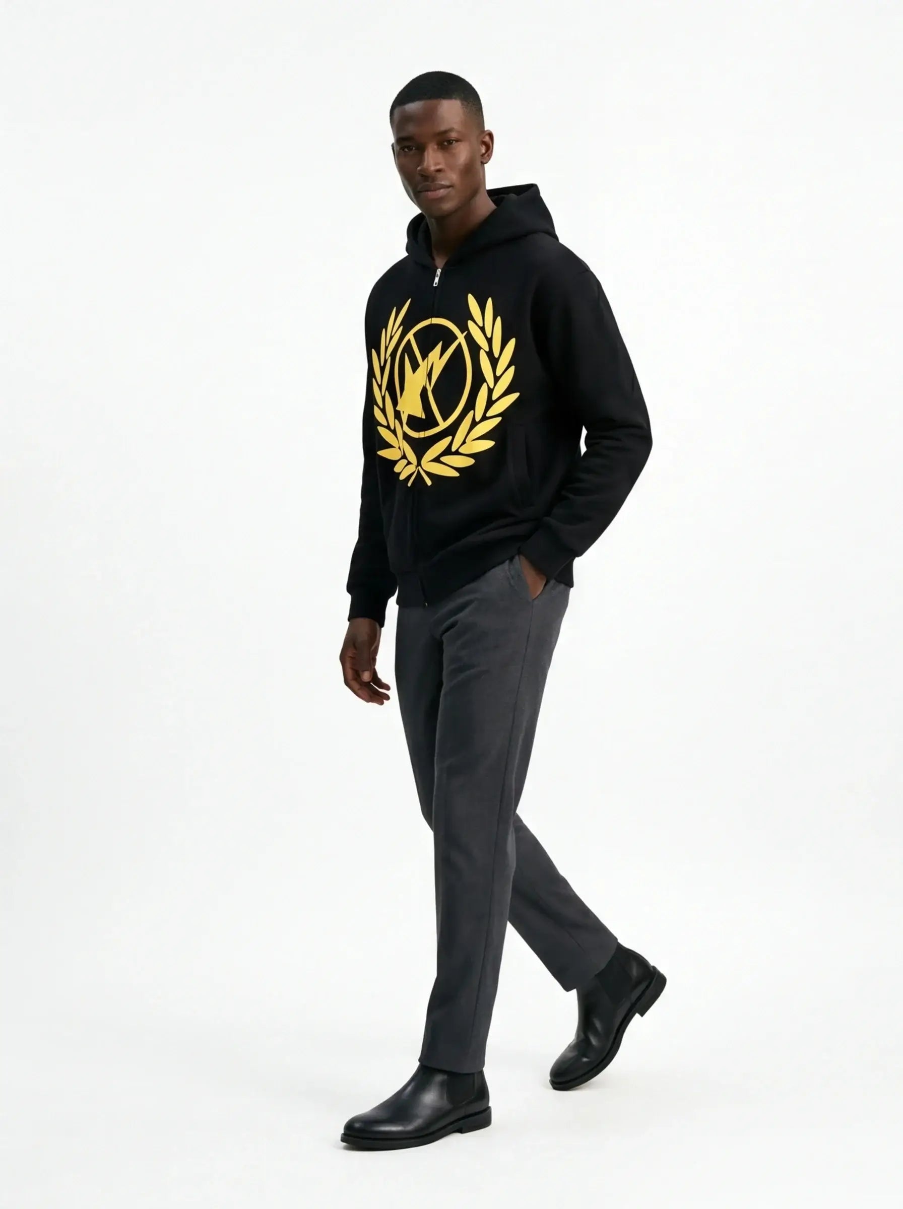 Dynamic Apparel – from Organic Fiber for a Bold Silhouette
