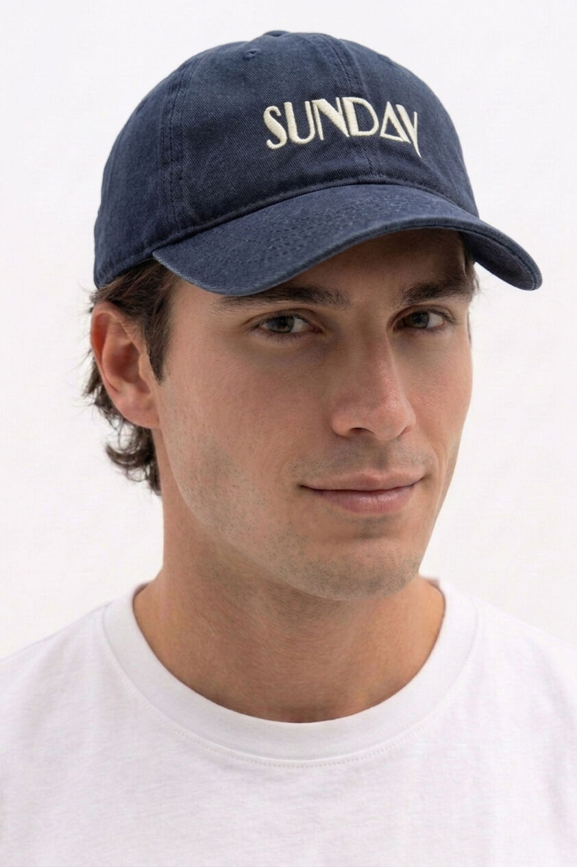 Casquette en coton 100% brodé SUNDAY