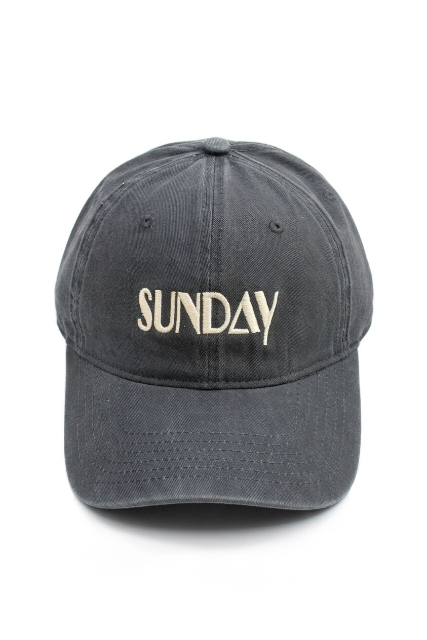 Casquette en coton 100% brodé SUNDAY
