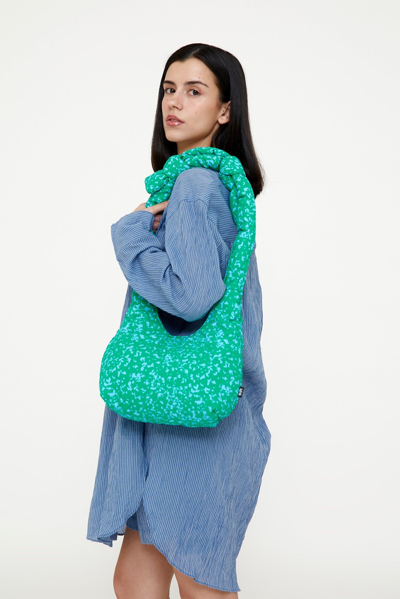 Biwa Puffy Mini de Coco Dávez
