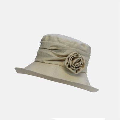 Linen Cloche Hat with Flower Brooch - Ivory