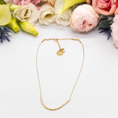 Necklace Estival Collection: white and gold