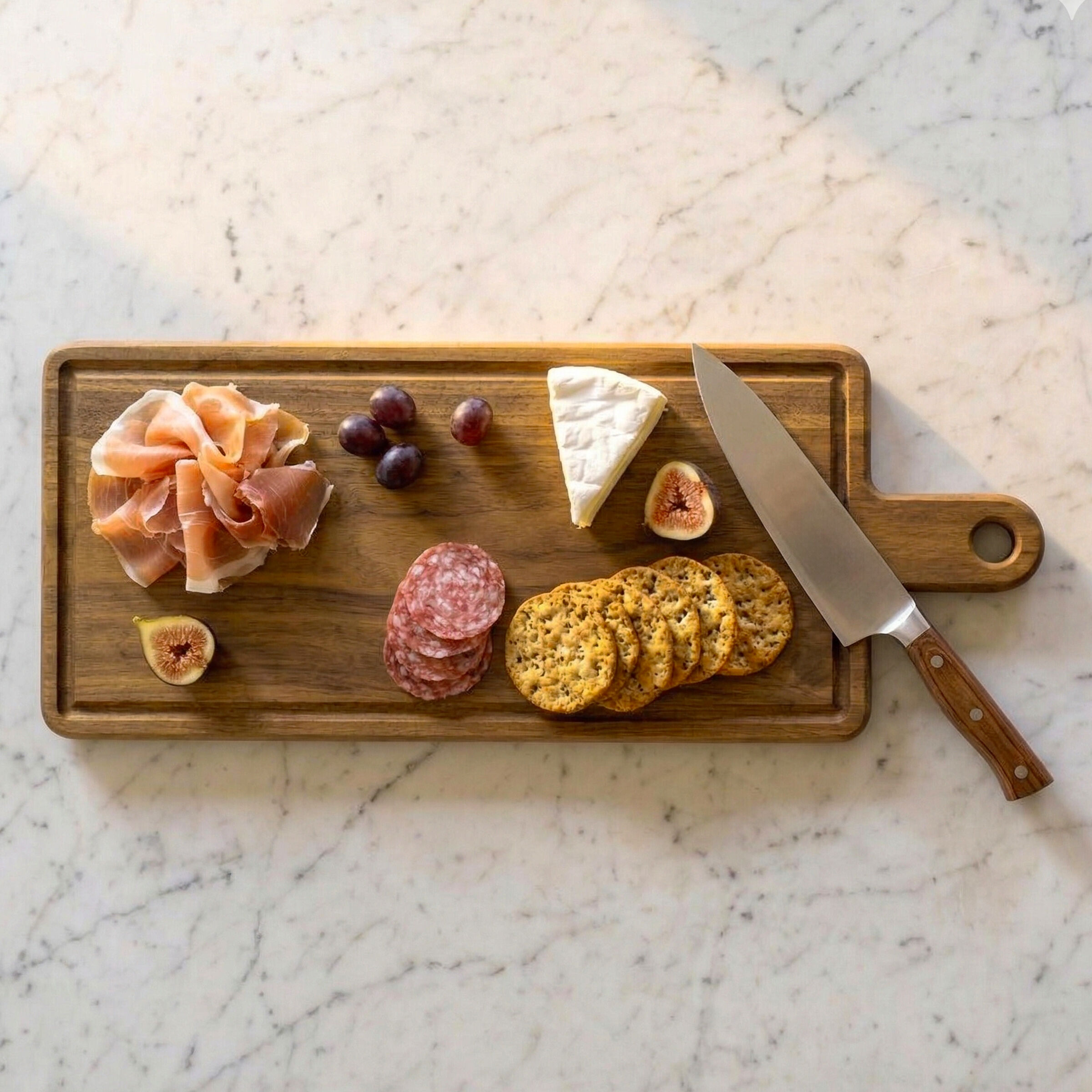 Célestin - Rectangular cutting board 48 x 17 x 1.5 cm with groove and handle