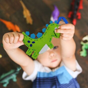 Love To Craft Kids Coudre vos propres décorations en feutre - Dinosaure 2