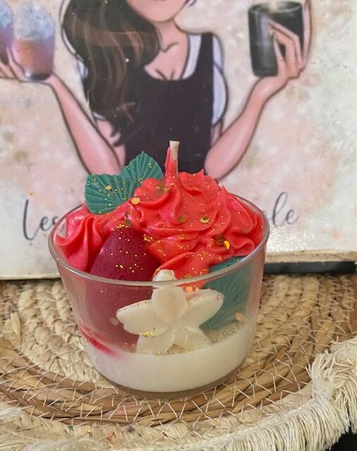 🍓 Gourmet Candle – Strawberry Monoi 🍓
