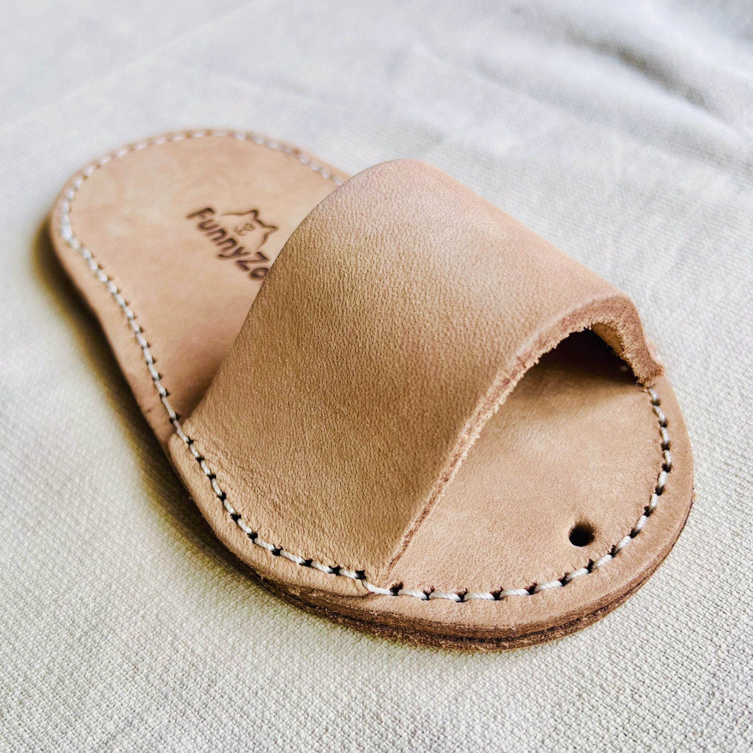 Juego de zapatillas de cuero doble reforzado para perros 🩴