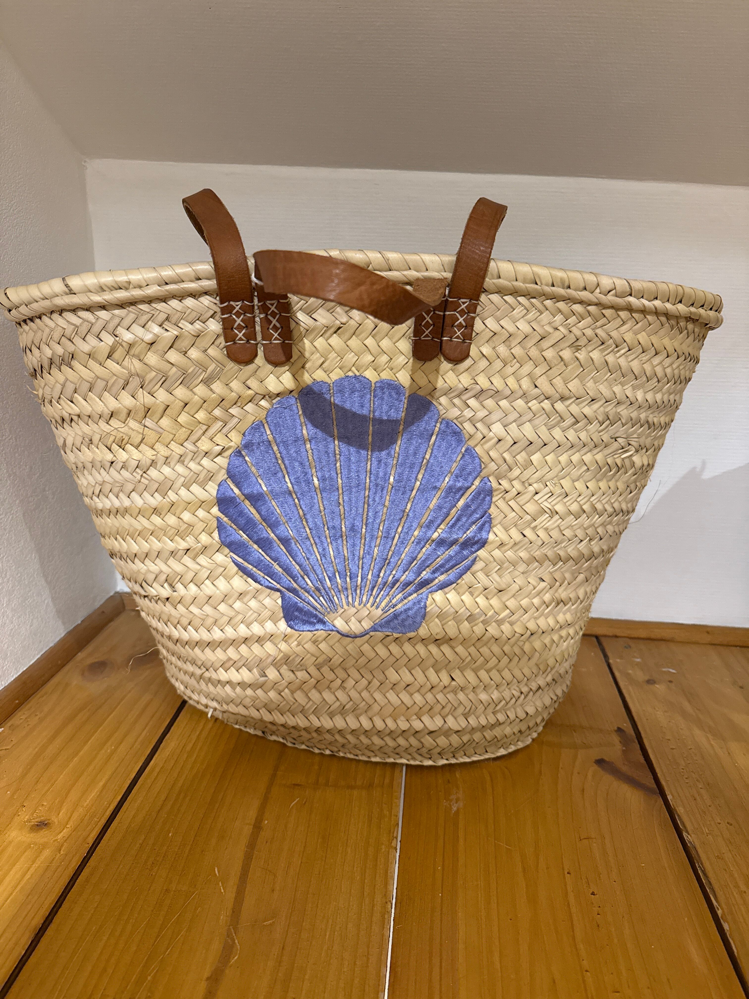 Baskets with embroidery