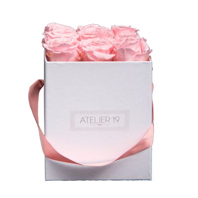 9 eternal roses scented tender Rose - White square box