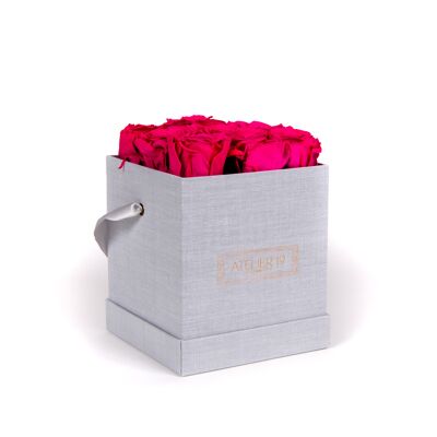 9 rosas eternas con aroma fucsia Peps - caja cuadrada gris