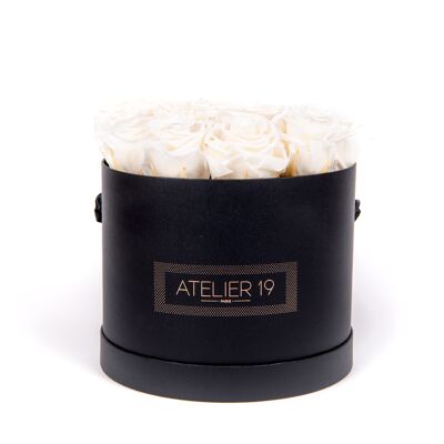 15 eternal roses scented Pure White - Black round box