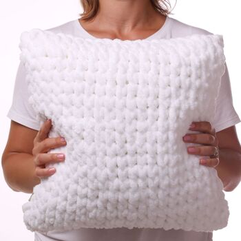 Oreiller moelleux blanc, énorme coussin en peluche tricoté à la main 4