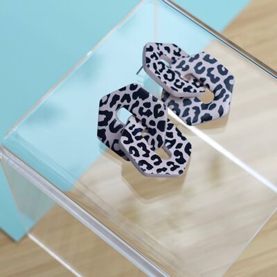 Chain link leopard earrings