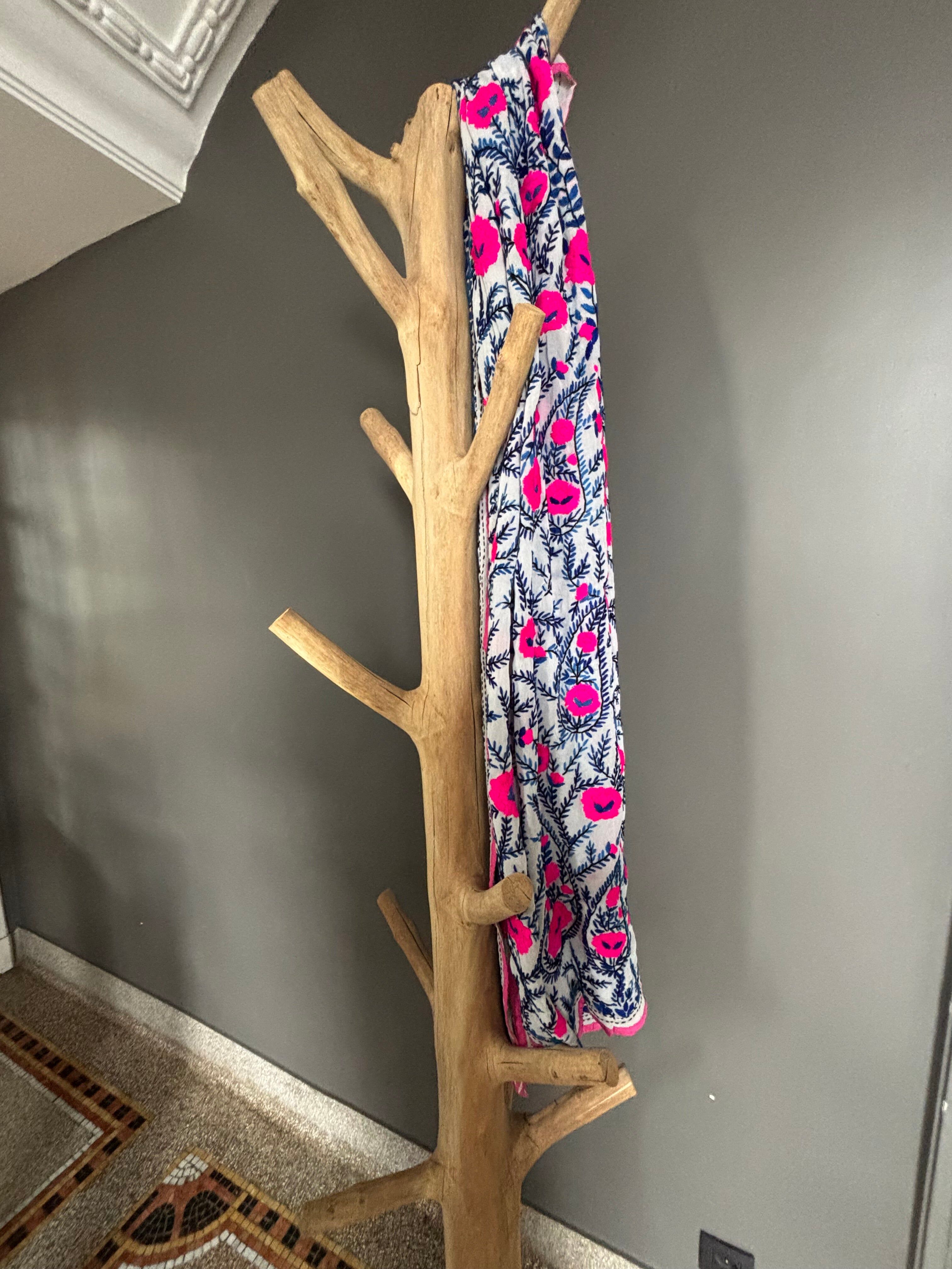 Hand-Embroidered Floral Phulkari Stole