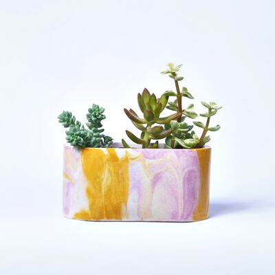 Kleines Pflanzgefäß für Zimmerpflanzen aus farbigem Beton - Concrete Tie & Dye Pink and Yellow