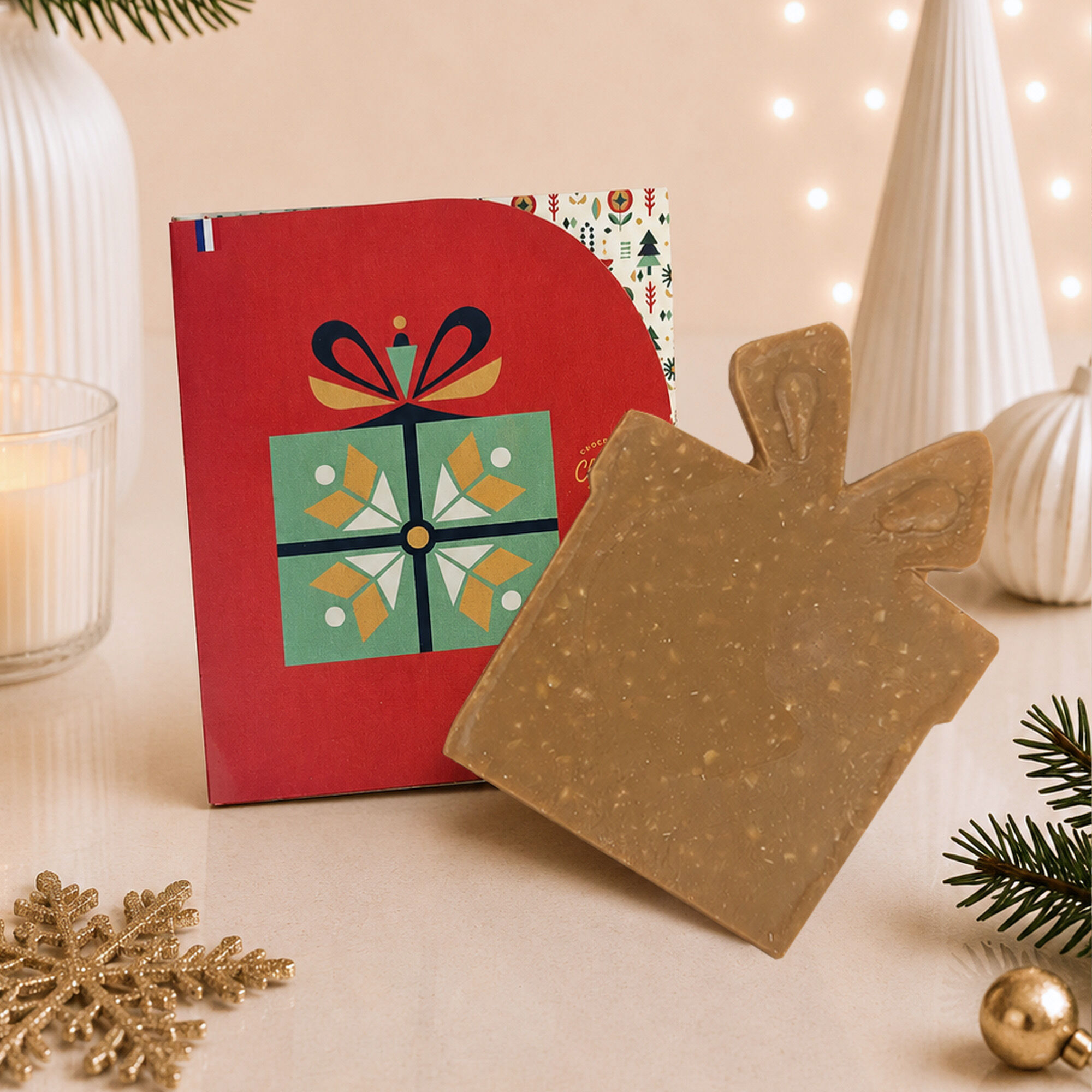 Christmas gift tablet in white chocolate with caramel and almond slivers | Christmas molded chocolate | Handmade Christmas chocolate