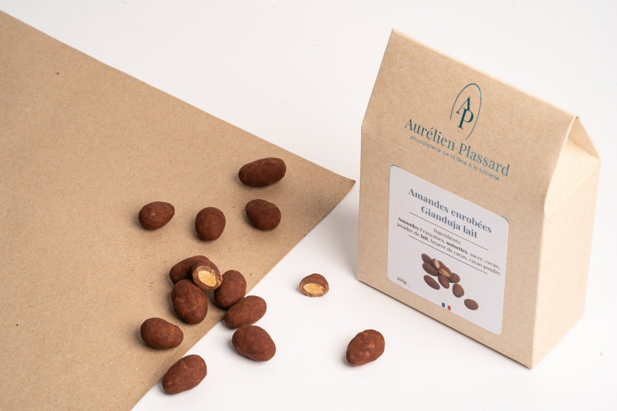 Gianduja Almonds