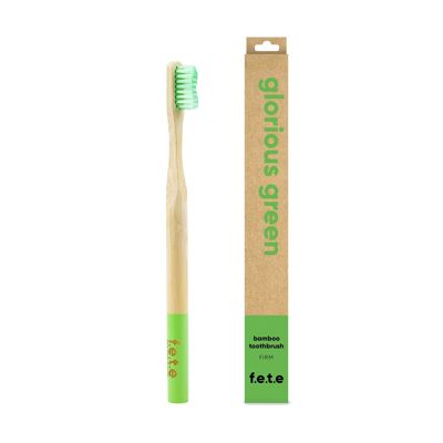 f.e.t.e Glorious Green Feste Bambus-Zahnbürste für Erwachsene