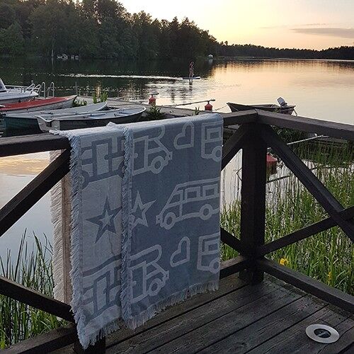 Blanket Camper Pattern :: White and grey jacquard woven blanket