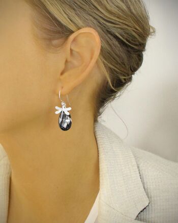 Boucles d'oreilles pendantes libellule en argent et diamant noir 1