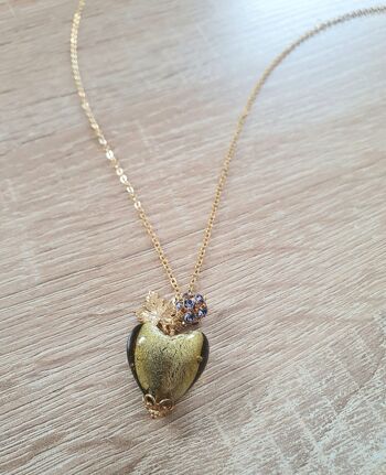 Collier long avec coeur en verre de Murano olive 4