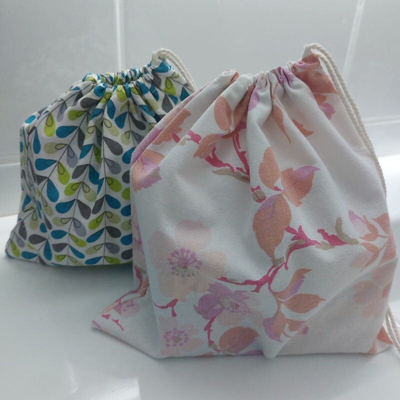 Sac cadeau - pochon réutilisable pour gâter un proche à Noël ou son Anniversaire