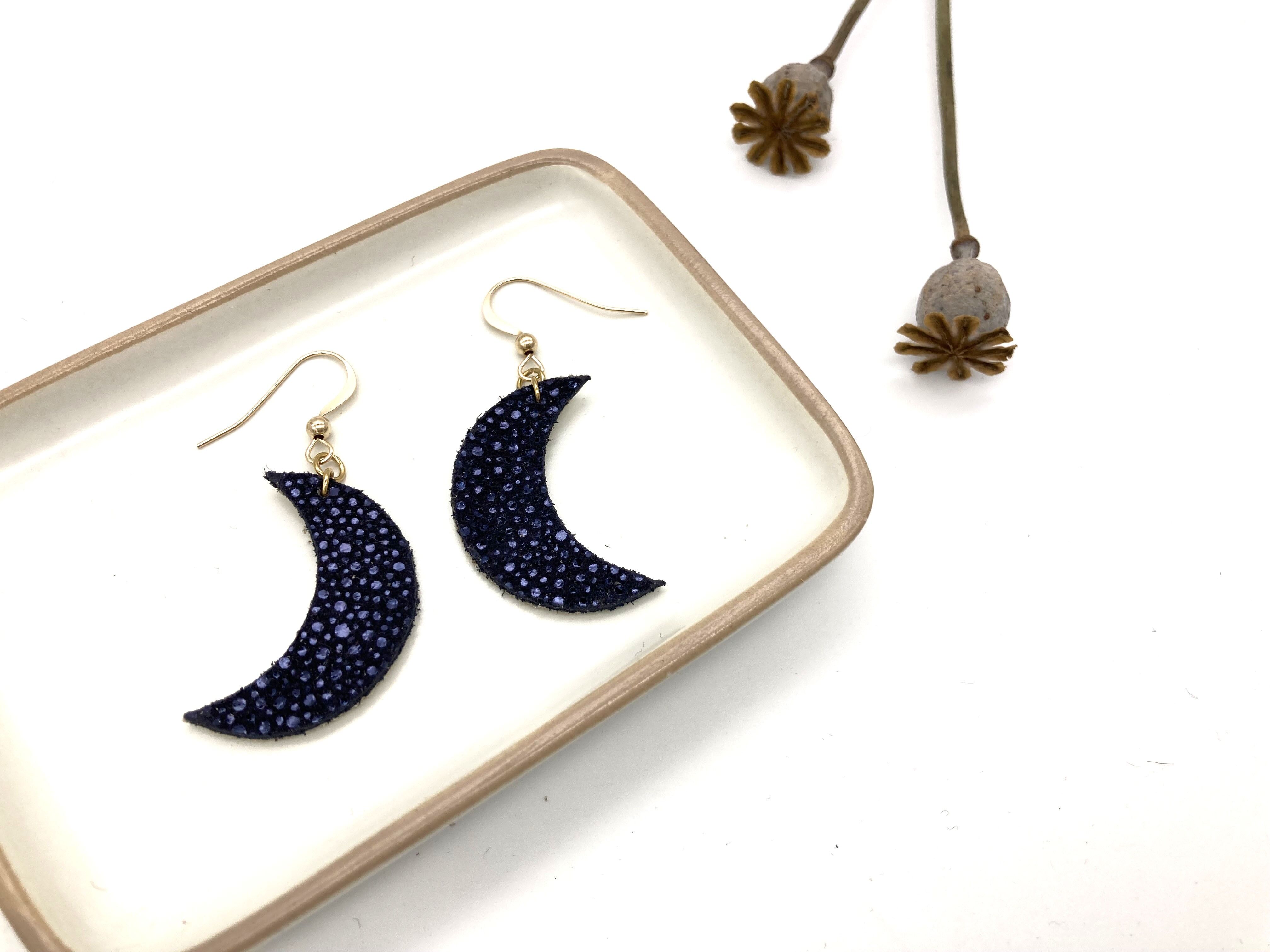 Moon leather earring