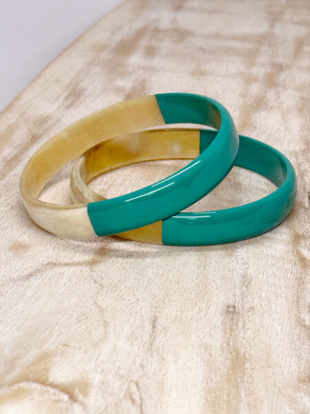 Wide horn bangle, Turquoise/Natural, 10mm