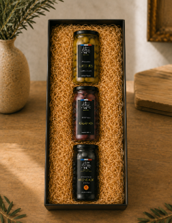 Coffret Cadeau- 3 bocaux d'olives  : noires , vertes et grecques Kalamata